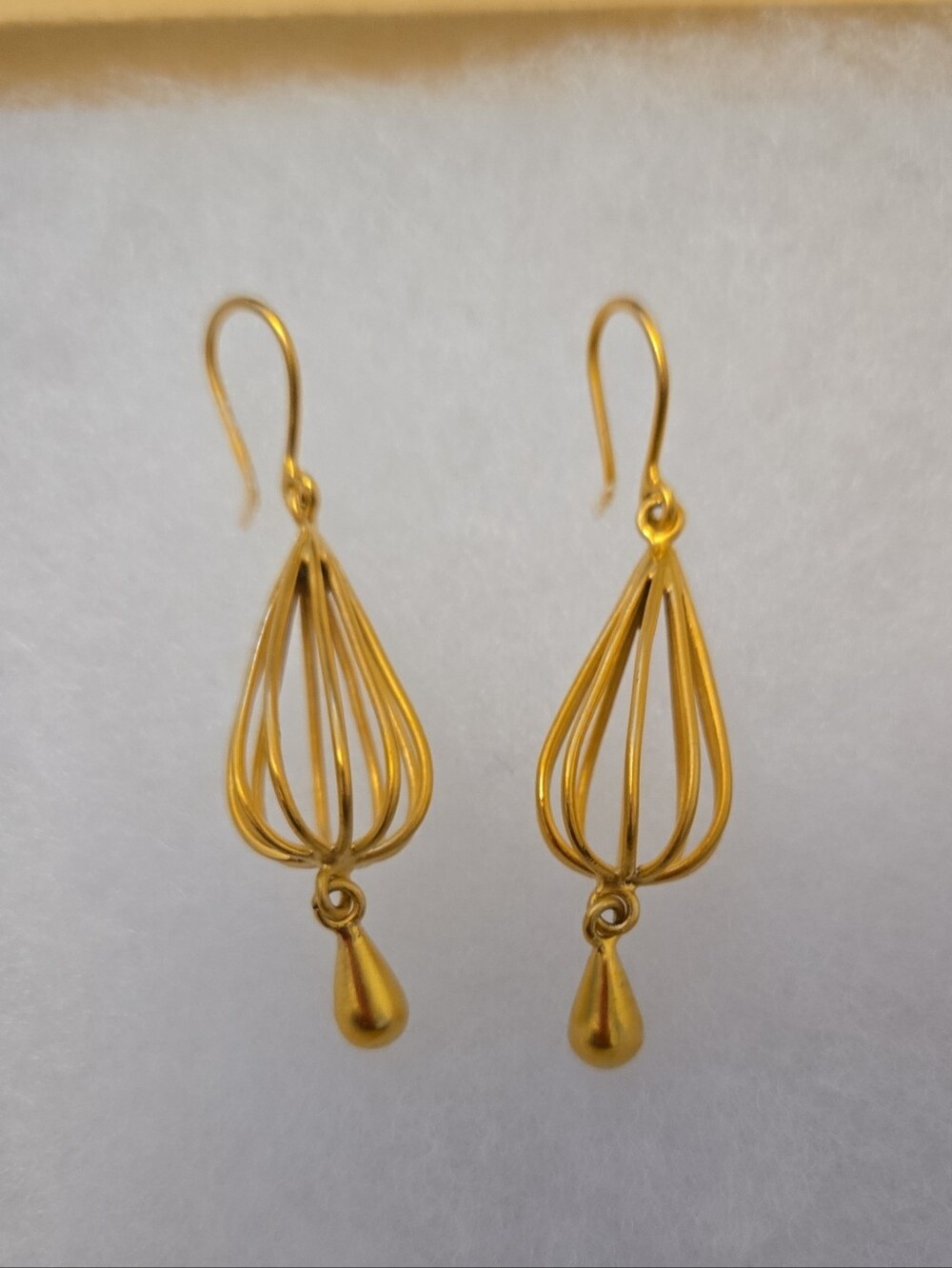 NIB Jane Diaz Wire Cage Droplet Earring Gold